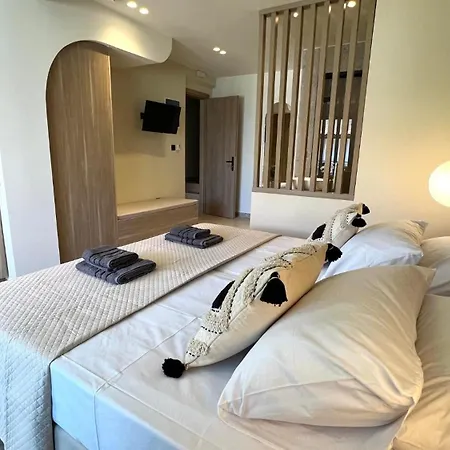 Roula Kotsonis Superior A Apartment Argassi